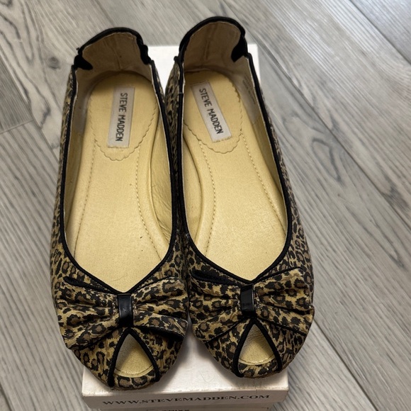 Steve Madden Animal Print Bow Flats - Picture 1 of 5